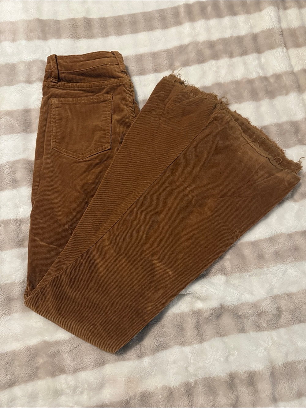 Wide Leg Corduroy Jeans in Brown